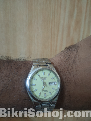 Seiko 5, Automatic watch